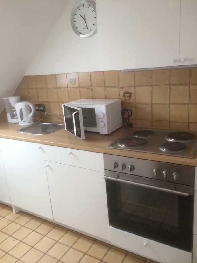 Dg Rechts 108A 2 Zimmer Apartment Dachgeschoss Holzminden Buitenkant foto